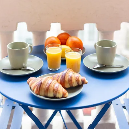 Retro-chic Proche De La Mer, 4 A 6 Personnes アパート ニース