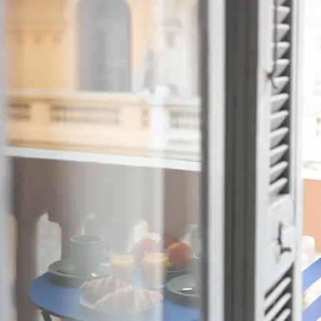 Retro-chic Proche De La Mer, 4 A 6 Personnes ニース